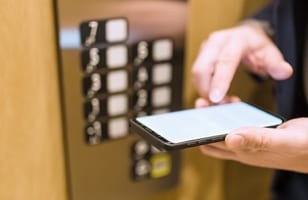 KSS_SolutionsGrid_TouchlessElevator